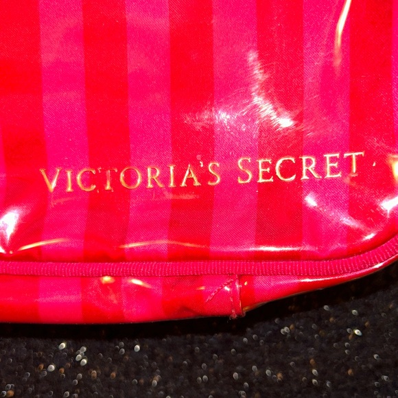Victoria's Secret Other - Victoria's Secret Red Striped Bag